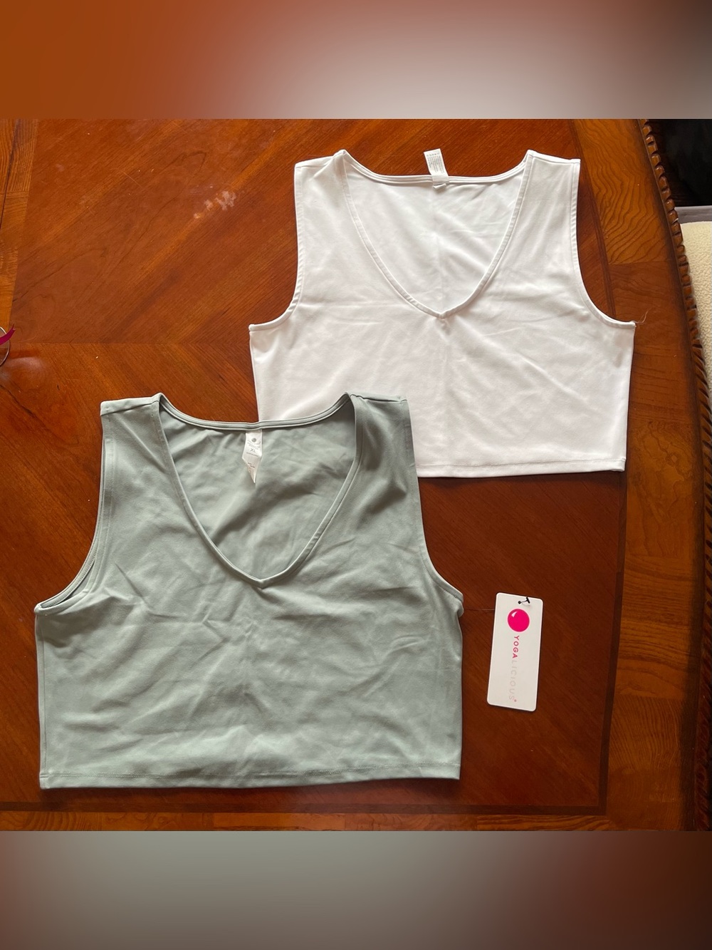 Yogalicious 2 V-Neck Crop Tank - White & Sage